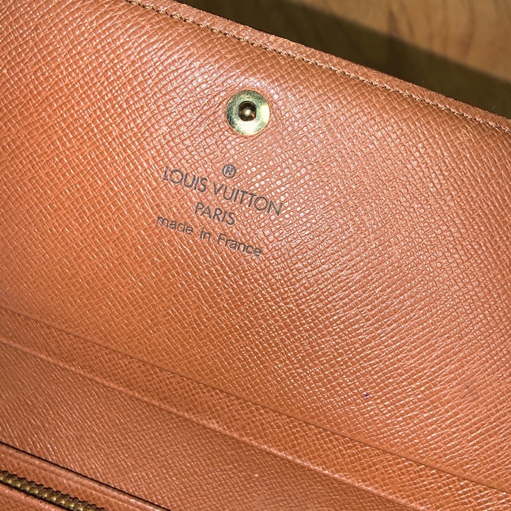 Authentic Louis Vuitton Monogram Cardholder Flap Wallet - Picture 6 of 16